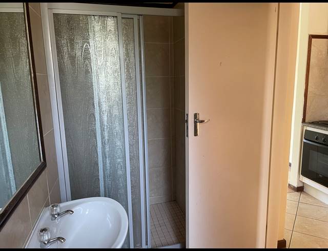 1 BEDROOM APARTMENT FOR SALE IN THE ORCHARDS